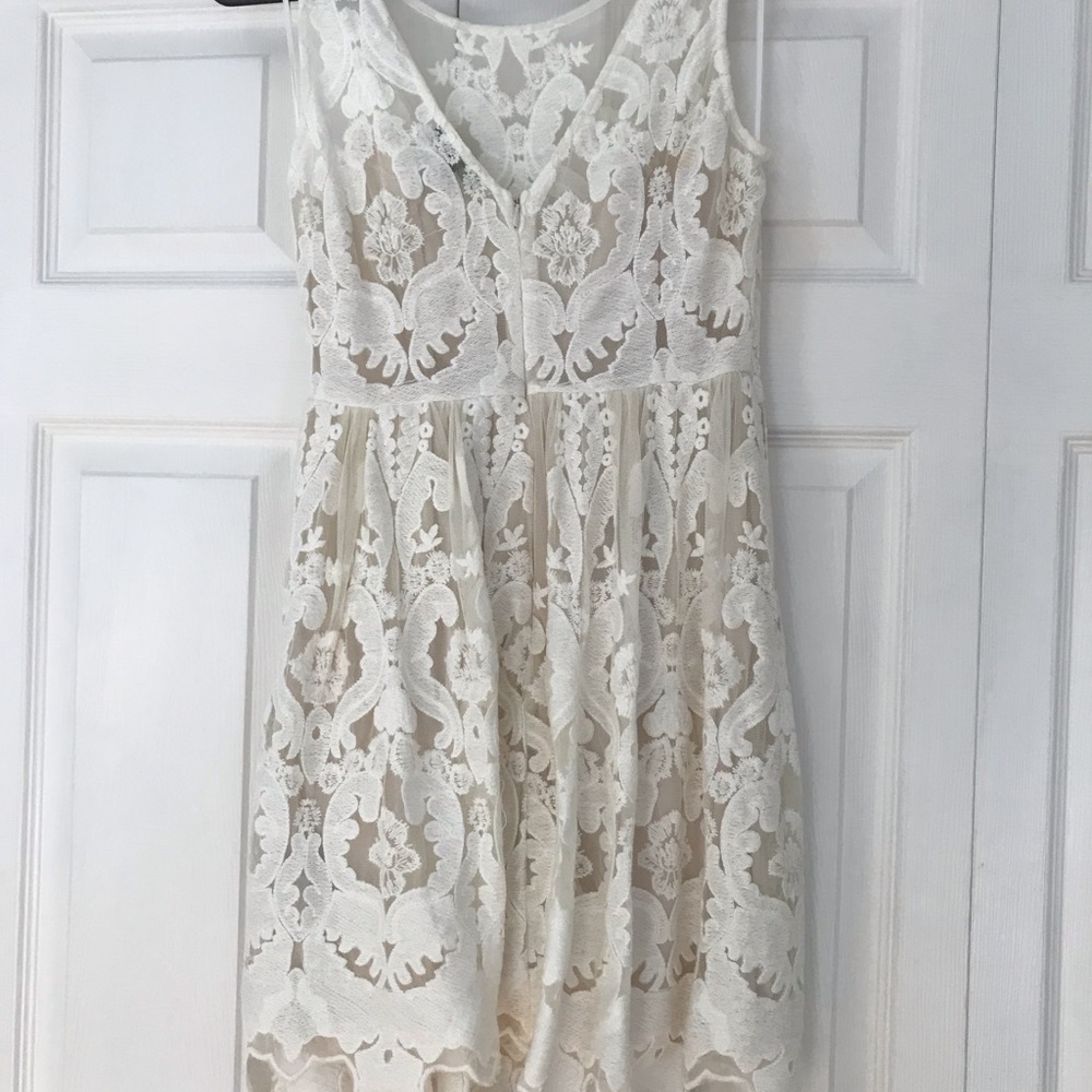 LIKE NEW! Cream Lace Overlay Dress
